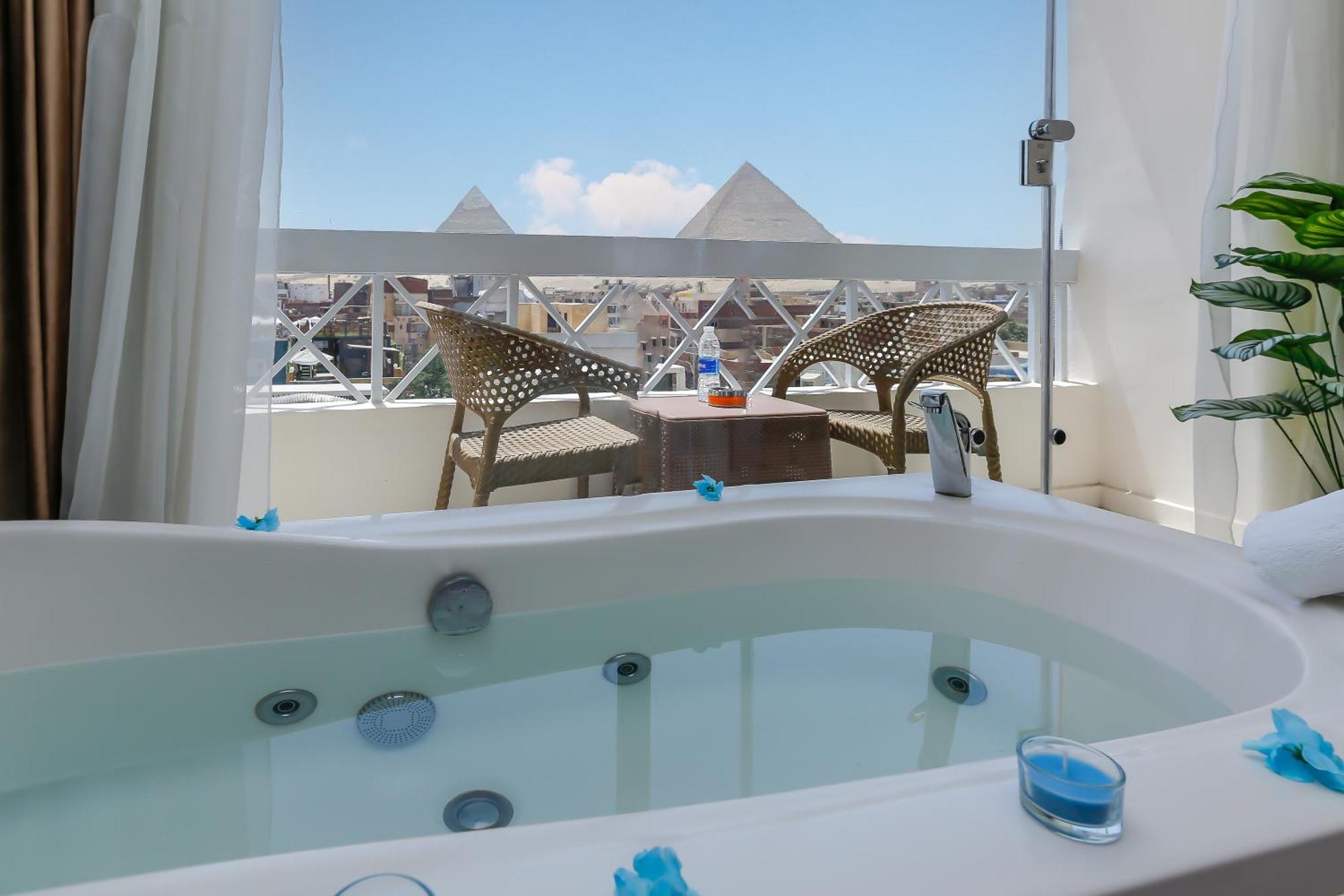 Horizon Pyramid View Inn Kafret el-Gabal Exteriér fotografie
